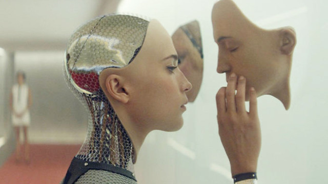 Una de las películas recomendadas sobre Inteligencia Artificial: Ex Machina.
